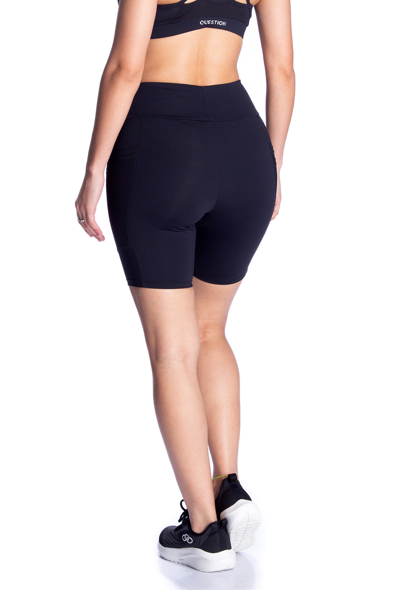 Bermuda Fitness com Bolsos Duplos e Forro nas Costas