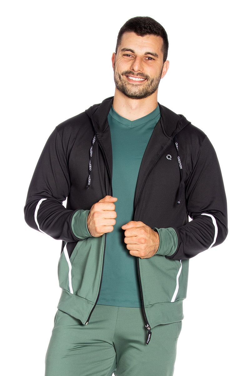 Jaqueta com capuz e detalhes